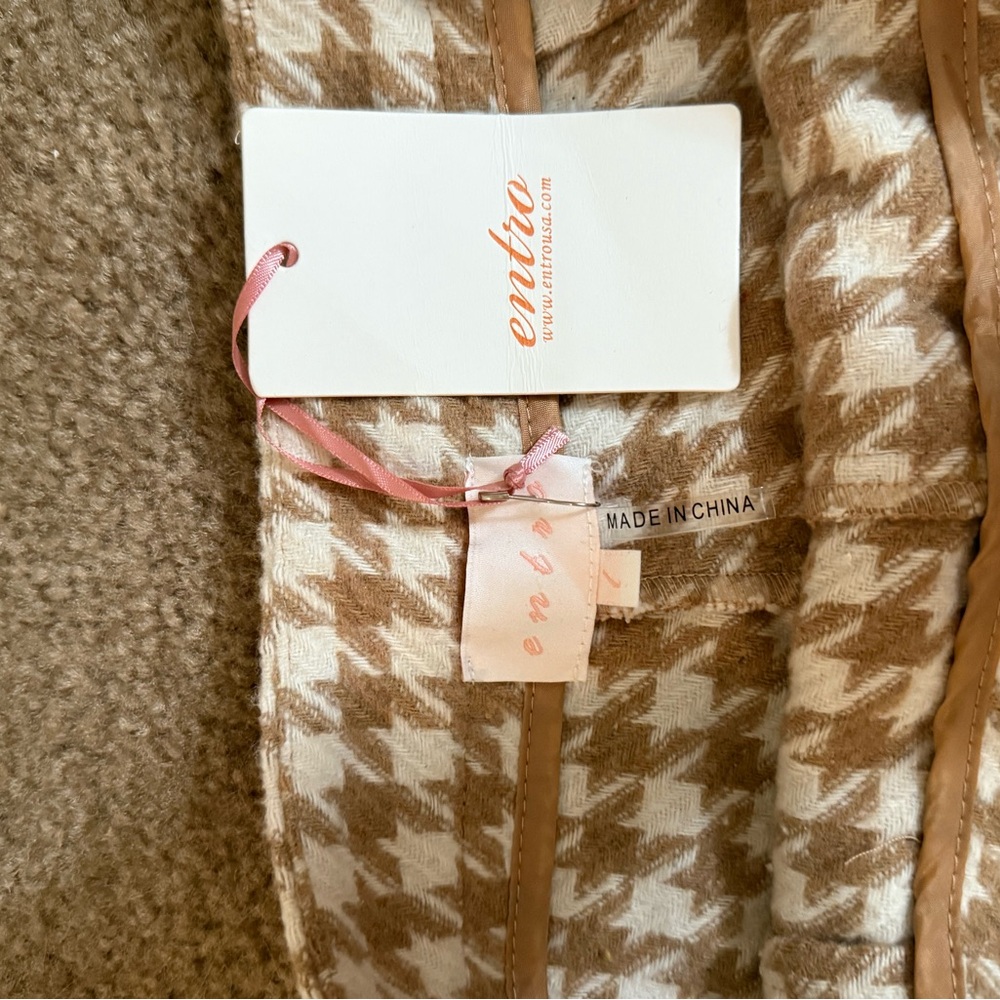 Entro Tan and White Houndstooth Skort Large - Picture 5 of 5